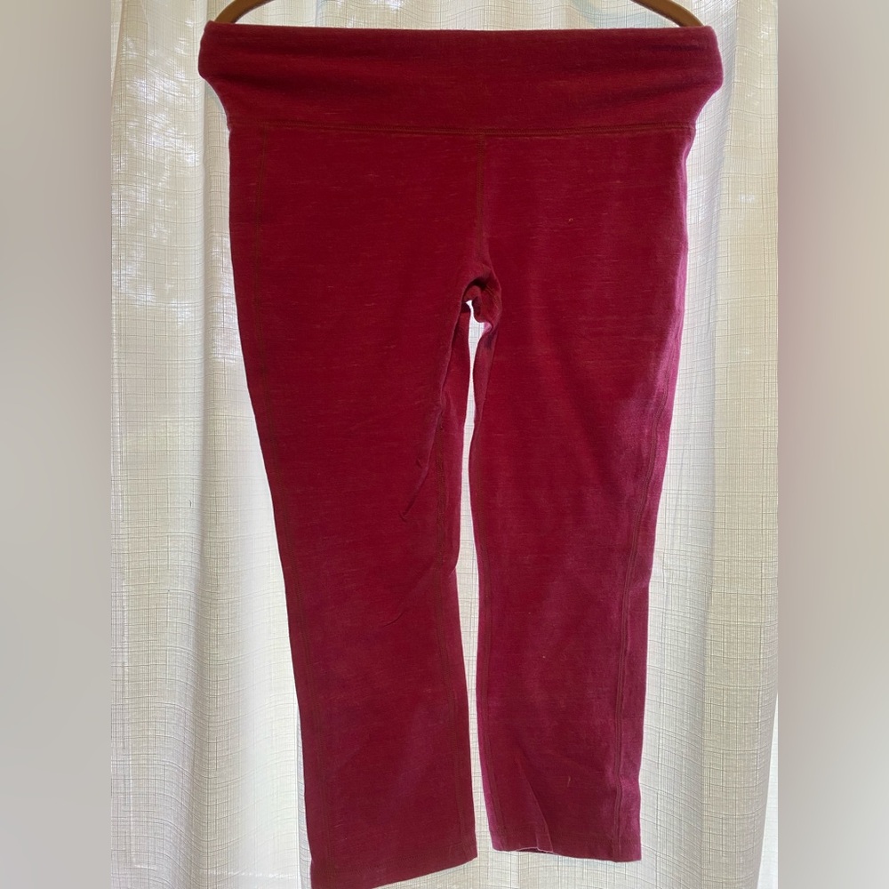 GAP Purple Leggings Vibrant and Comfortable